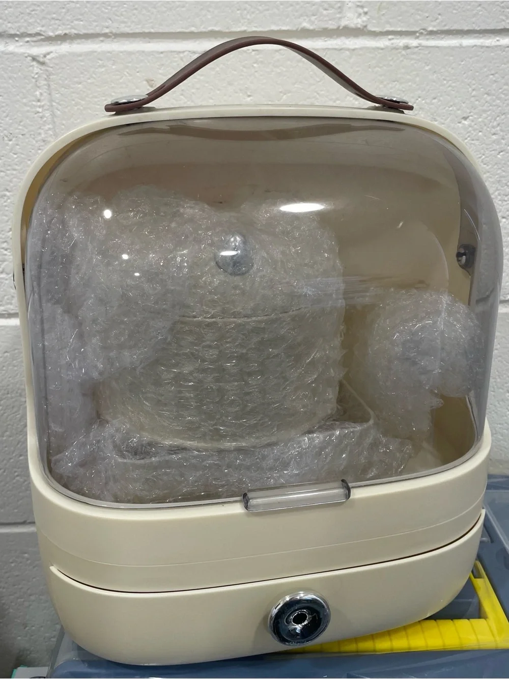 Cream Reptile Habitat Carrier with Clear Dome - Unbranded